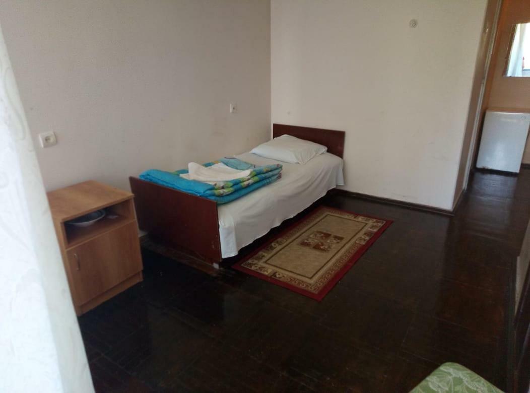 Hotel Сhernomorets グダウタ エクステリア 写真